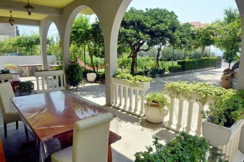 Villa Vlade- From The Heated Pool To The Beach In 1 Minute Йесенице Екстериор снимка